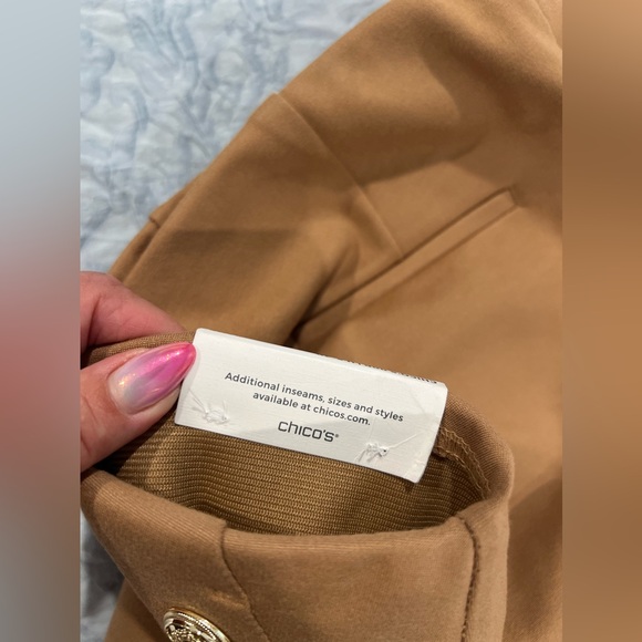 Chico's stylish wide leg  Pants, Size us 2 Creme Coffee, NWT - Picture 2 of 7